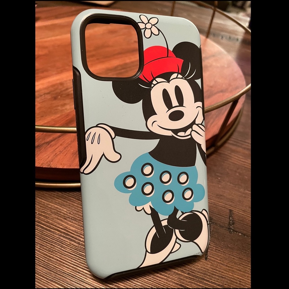 iPhone 11pro Disney Case